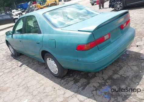 1998 Toyota Camry Le from USA, damaged, VIN 4T1BG22KXWU302438